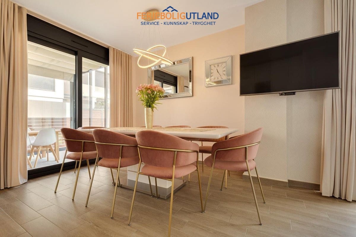5 soveværelse Villa til salg i Aguas Nuevas med swimmingpool - € 559.000 (Ref: 10012265)