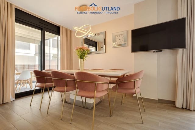 5 soveværelse Villa til salg i Aguas Nuevas, Torrevieja med swimmingpool - € 559.000 (Ref: 10012265)