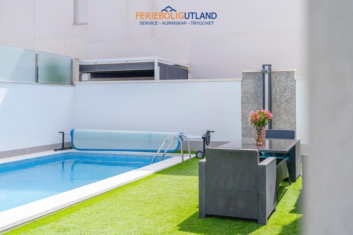 5 soveværelse Villa til salg i Aguas Nuevas med swimmingpool - € 559.000 (Ref: 10012265)