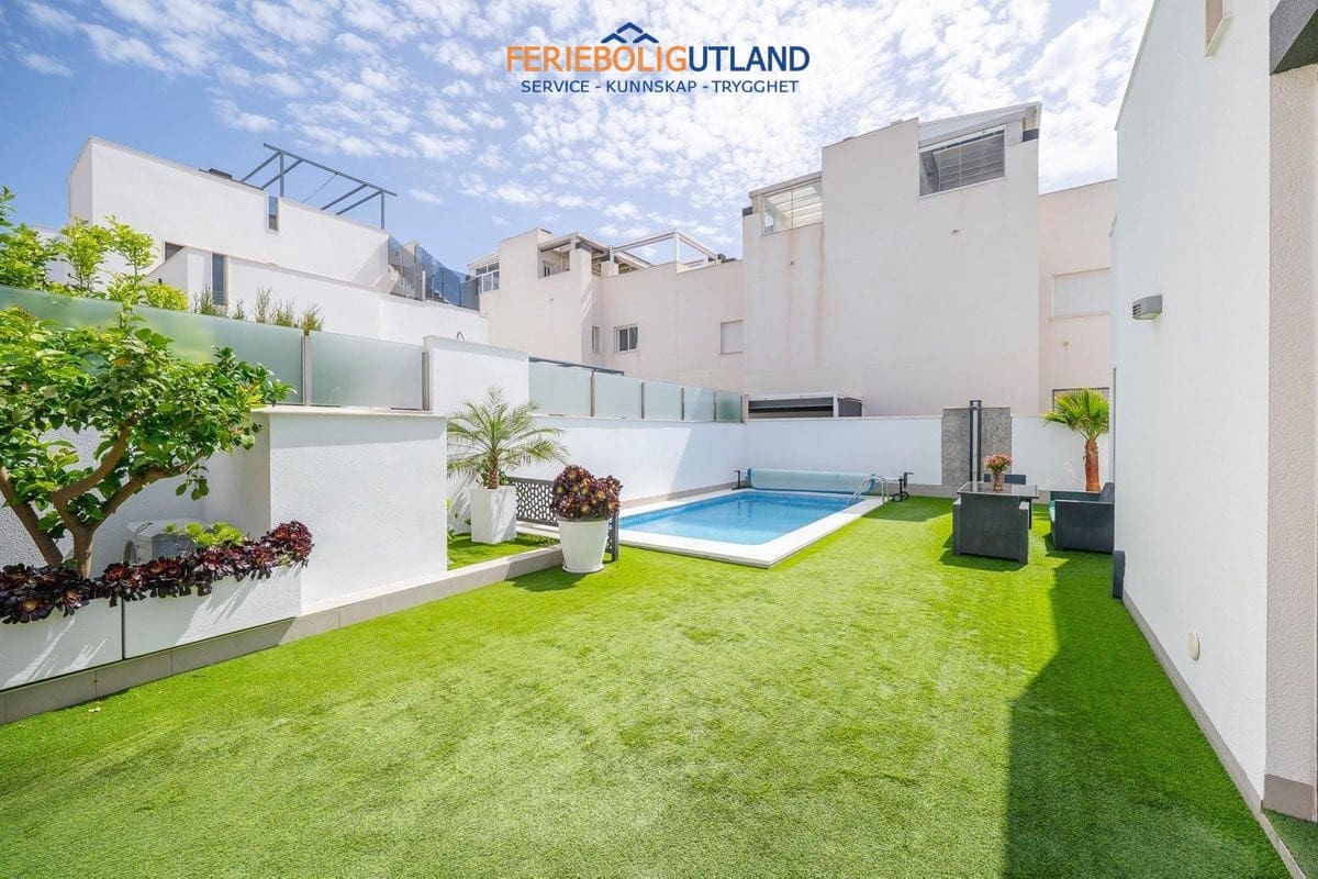 5 soveværelse Villa til salg i Aguas Nuevas med swimmingpool - € 559.000 (Ref: 10012265)