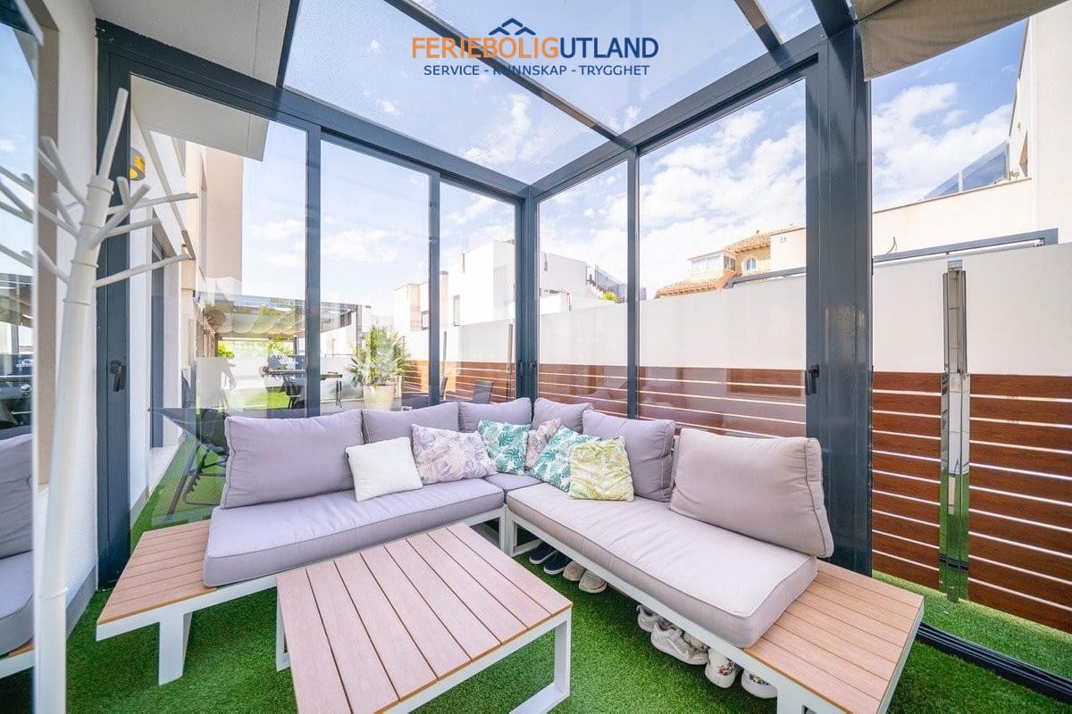 5 soveværelse Villa til salg i Aguas Nuevas med swimmingpool - € 559.000 (Ref: 10012265)