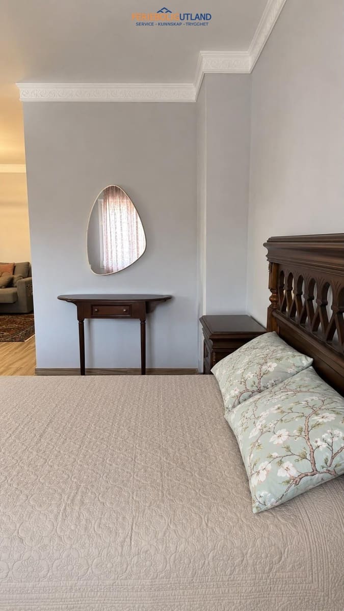 5 bedroom Villa for sale in Campoamor with pool garage - € 990,000 (Ref: 10012266)