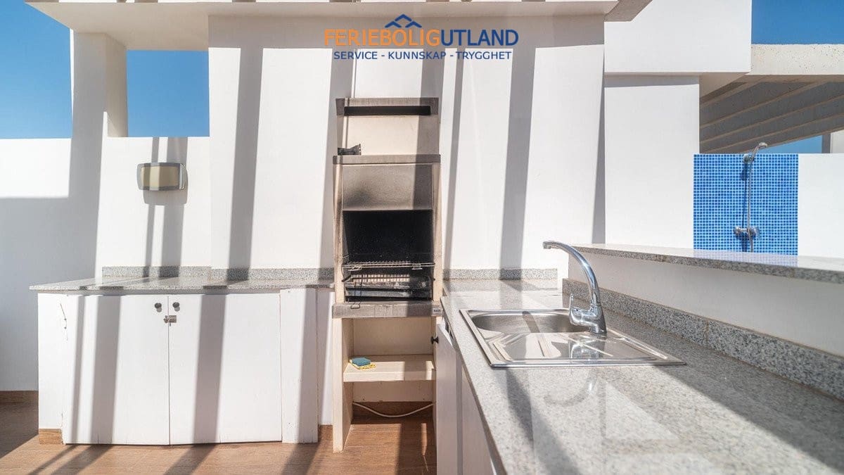 3 sypialnia Penthouse na sprzedaż w Orihuela Costa z basenem garażem - 810 000 € (Ref: 10012268)
