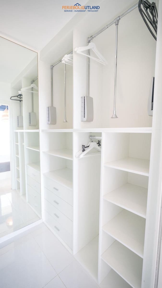 3 sypialnia Penthouse na sprzedaż w Orihuela Costa z basenem garażem - 810 000 € (Ref: 10012268)