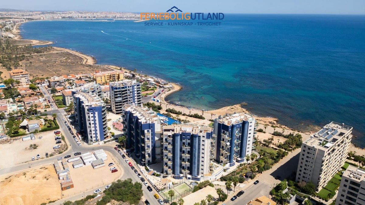 3 sypialnia Penthouse na sprzedaż w Orihuela Costa z basenem garażem - 810 000 € (Ref: 10012268)