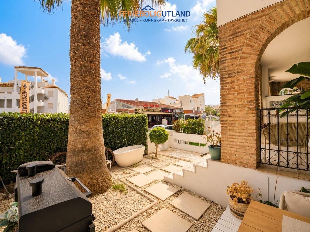 2 soverom Leilighet til salgs i Villamartin - € 190 000 (Ref: 10012270)