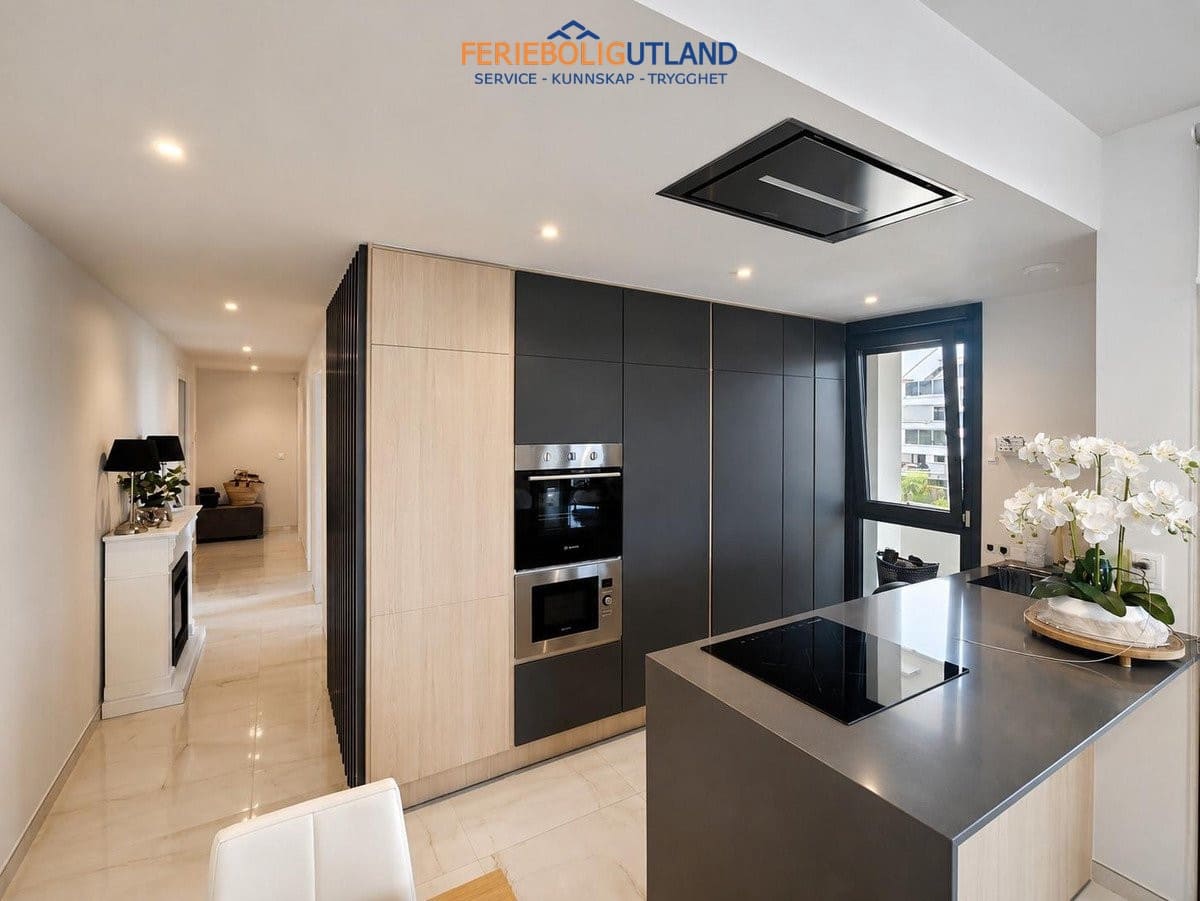 3 chambre Appartement à vendre à Playa Flamenca avec piscine garage - 485 000 € (Ref: 10012271)