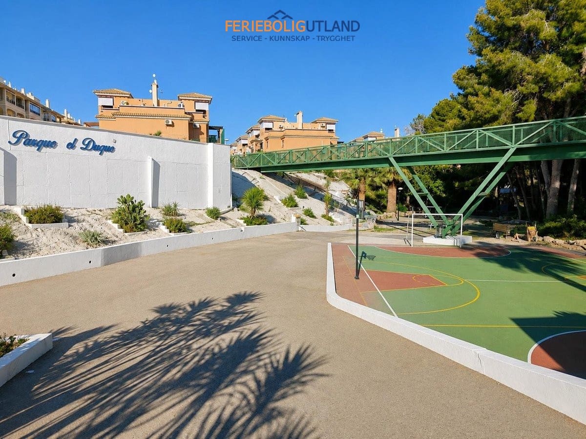 2 sypialnia Bungalow na sprzedaż w Playa Flamenca z basenem garażem - 159 000 € (Ref: 10012272)