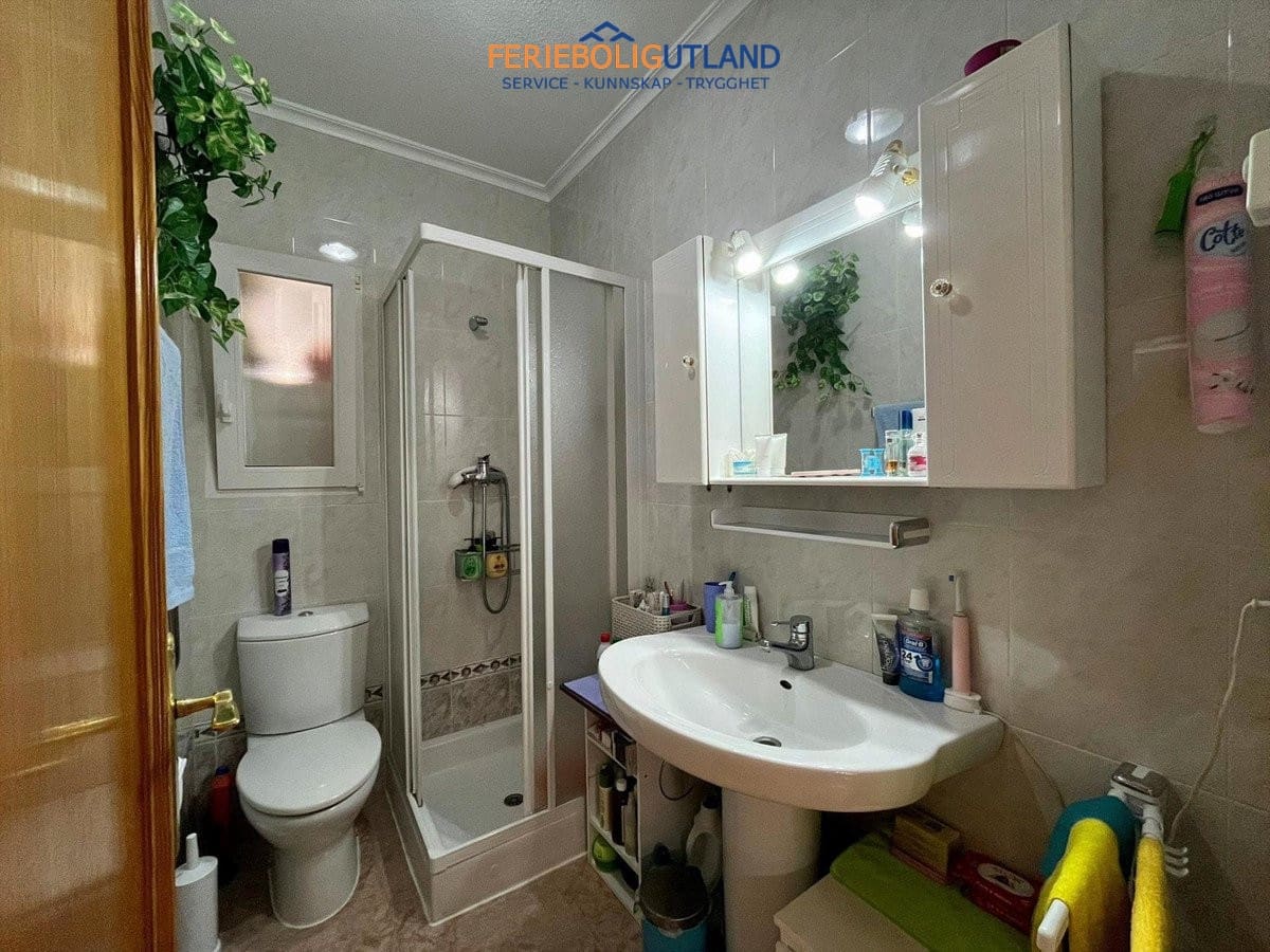 3 slaapkamer Villa te koop in Playa Flamenca met zwembad garage - € 555.000 (Ref: 10012478)