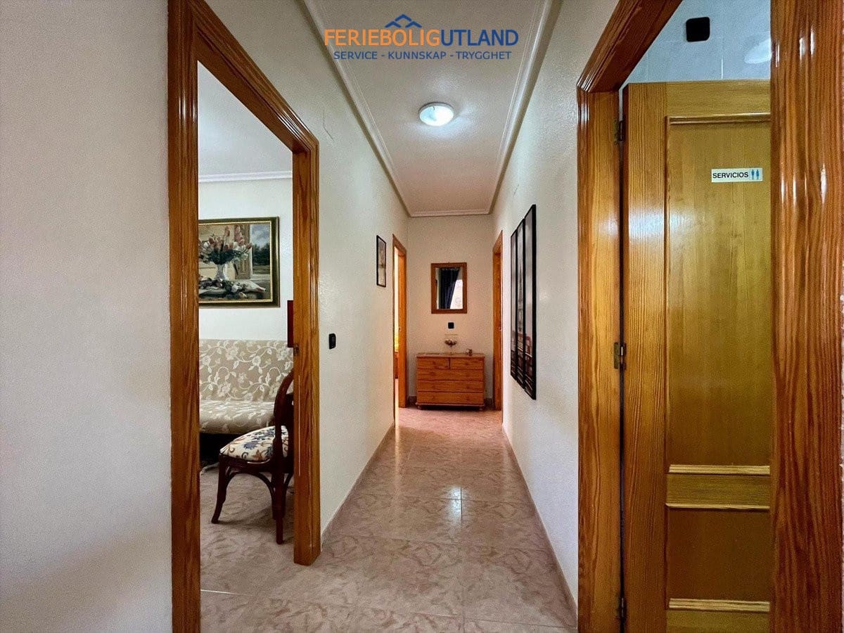 3 slaapkamer Villa te koop in Playa Flamenca met zwembad garage - € 555.000 (Ref: 10012478)