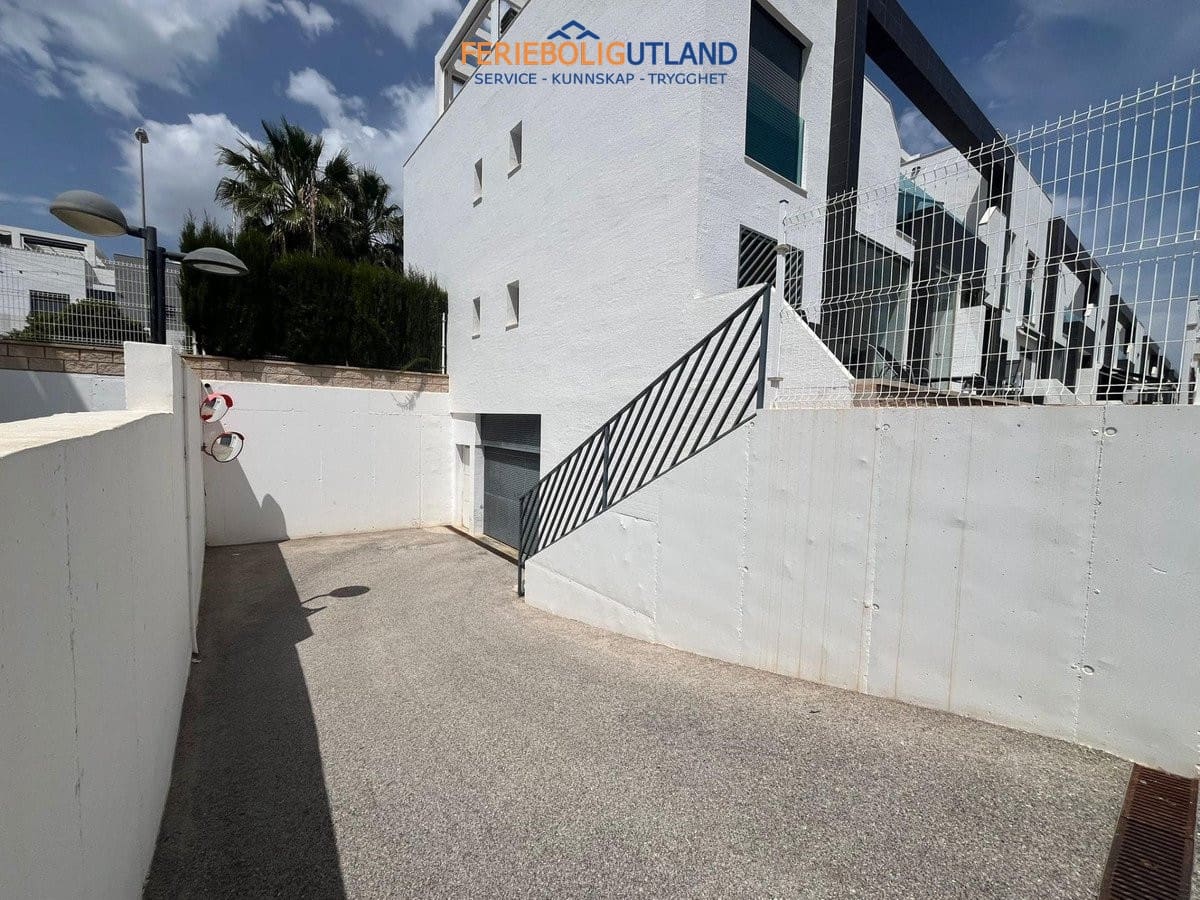 2 bedroom Bungalow for sale in La Zenia with pool garage - € 267,000 (Ref: 10012479)