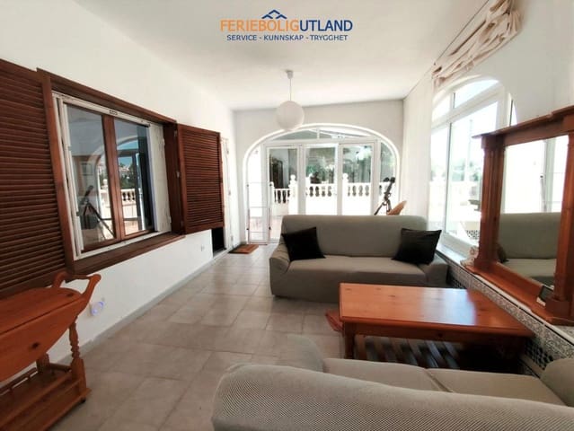 3 chambre Villa/Maison à vendre à Cabo Roig, Orihuela avec piscine garage - 750 000 € (Ref: 10012481)