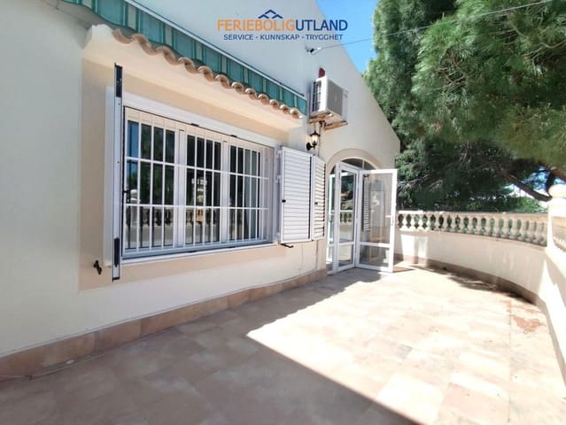 3 chambre Villa/Maison à vendre à Cabo Roig, Orihuela avec piscine garage - 750 000 € (Ref: 10012481)