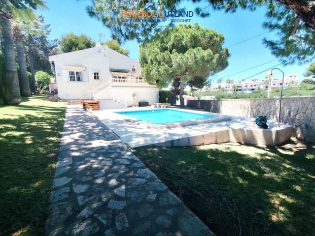 3 chambre Villa/Maison à vendre à Cabo Roig, Orihuela avec piscine garage - 750 000 € (Ref: 10012481)