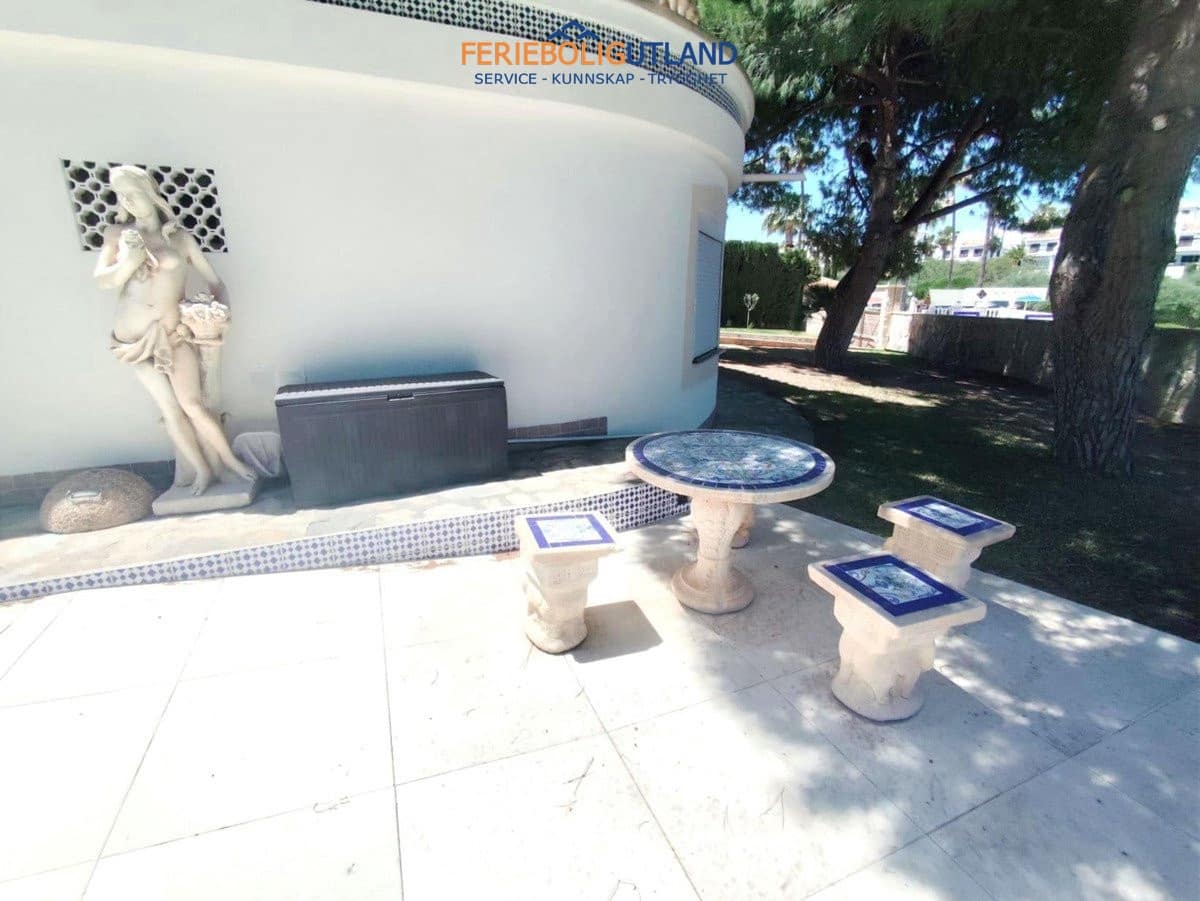 3 chambre Villa/Maison à vendre à Cabo Roig avec piscine garage - 750 000 € (Ref: 10012481)