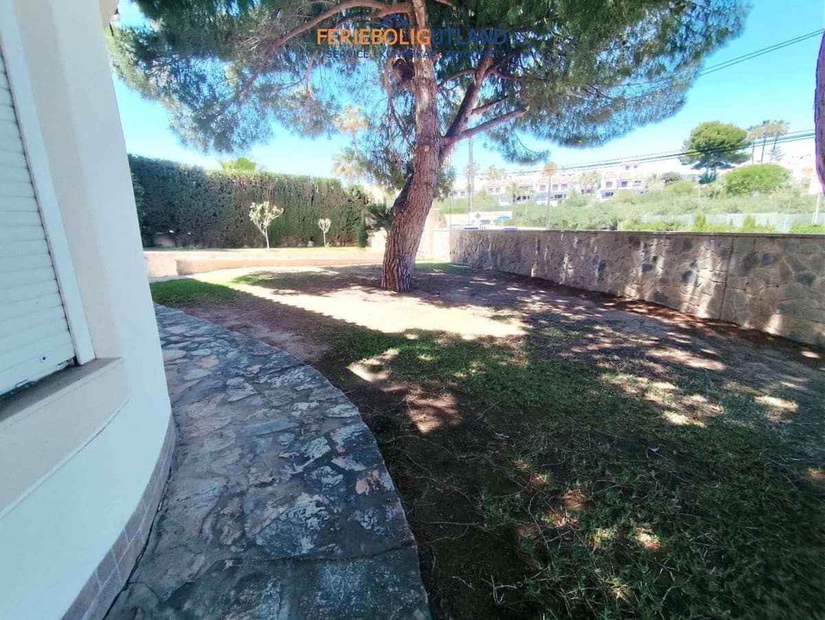 3 chambre Villa/Maison à vendre à Cabo Roig avec piscine garage - 750 000 € (Ref: 10012481)
