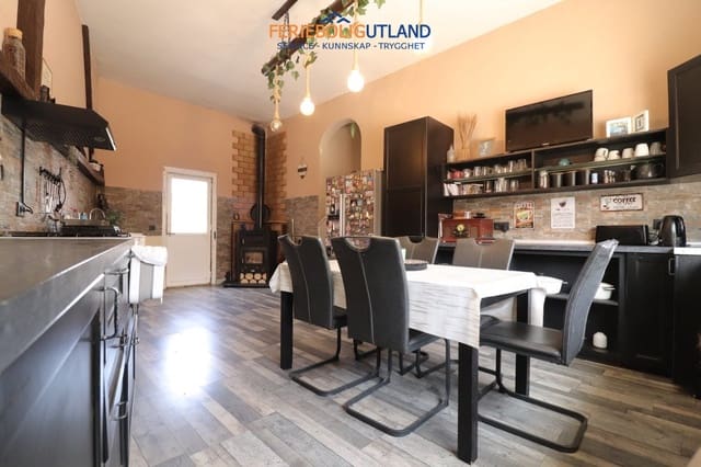4 sypialnia Dom blizniak na sprzedaż w Benijófar z basenem garażem - 369 950 € (Ref: 10012558)