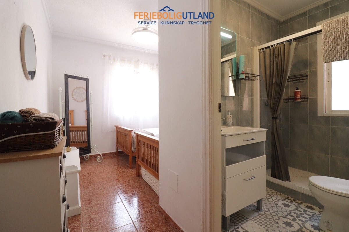 4 sypialnia Dom blizniak na sprzedaż w Benijofar z basenem garażem - 369 950 € (Ref: 10012558)