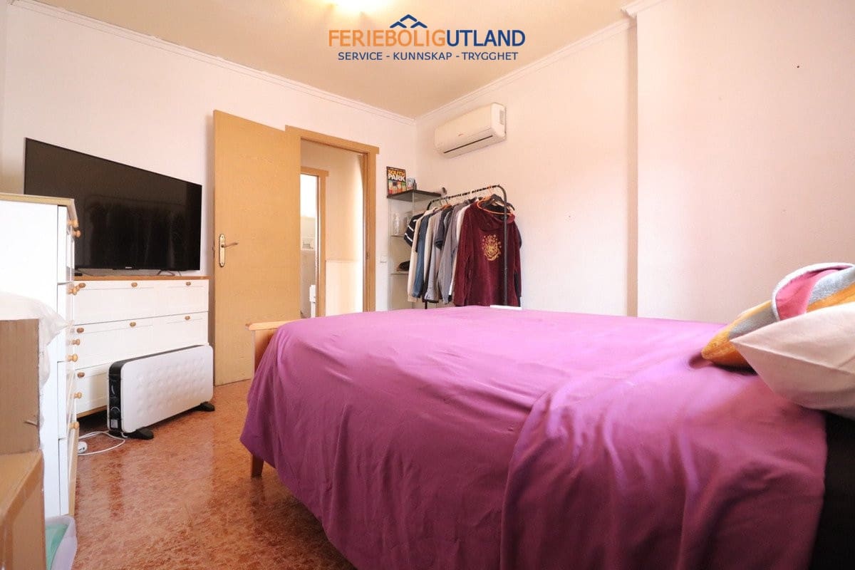 4 sypialnia Dom blizniak na sprzedaż w Benijofar z basenem garażem - 369 950 € (Ref: 10012558)