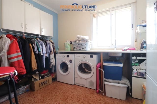 4 sypialnia Dom blizniak na sprzedaż w Benijófar z basenem garażem - 369 950 € (Ref: 10012558)