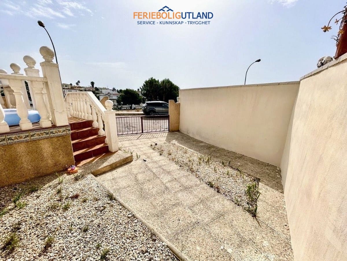2 sypialnia Willa na sprzedaż w Villamartin z basenem garażem - 218 000 € (Ref: 10012559)