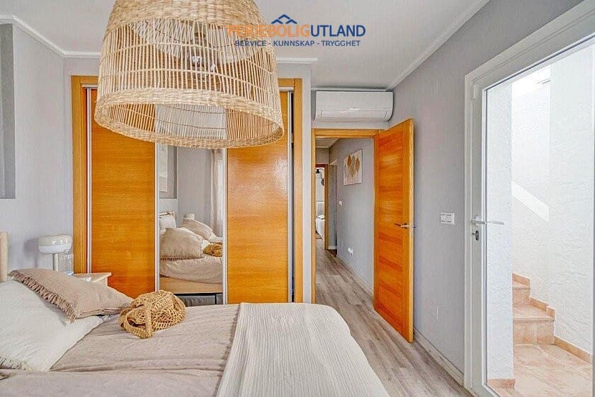 3 soveværelse Byhus til salg i Los Altos med swimmingpool - € 315.000 (Ref: 10012560)