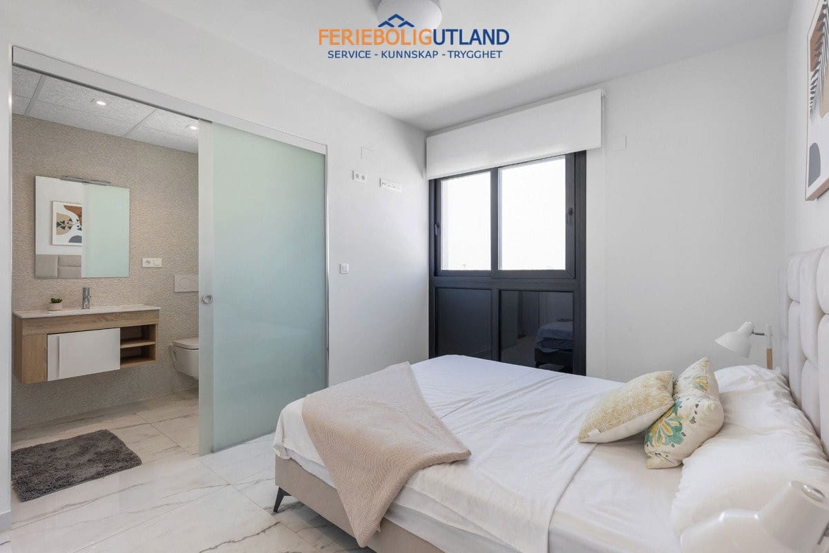 2 soveværelse Penthouse til salg i Orihuela Costa med swimmingpool garage - € 495.000 (Ref: 10012565)