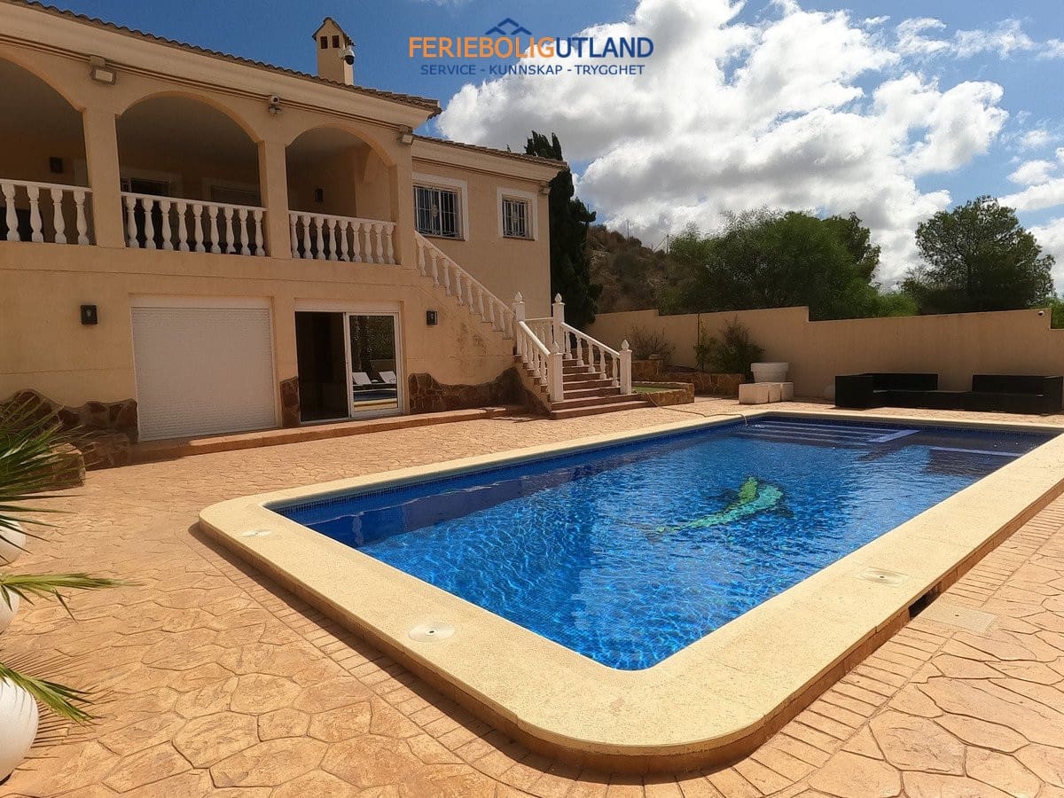 5 Zimmer Villa zu verkaufen in Algorfa mit Pool Garage - 780.000 € (Ref: 10012566)