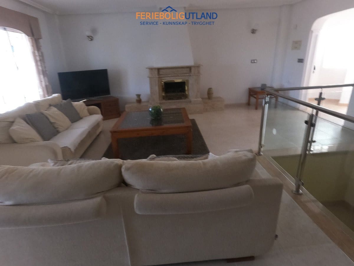 5 Zimmer Villa zu verkaufen in Algorfa mit Pool Garage - 780.000 € (Ref: 10012566)