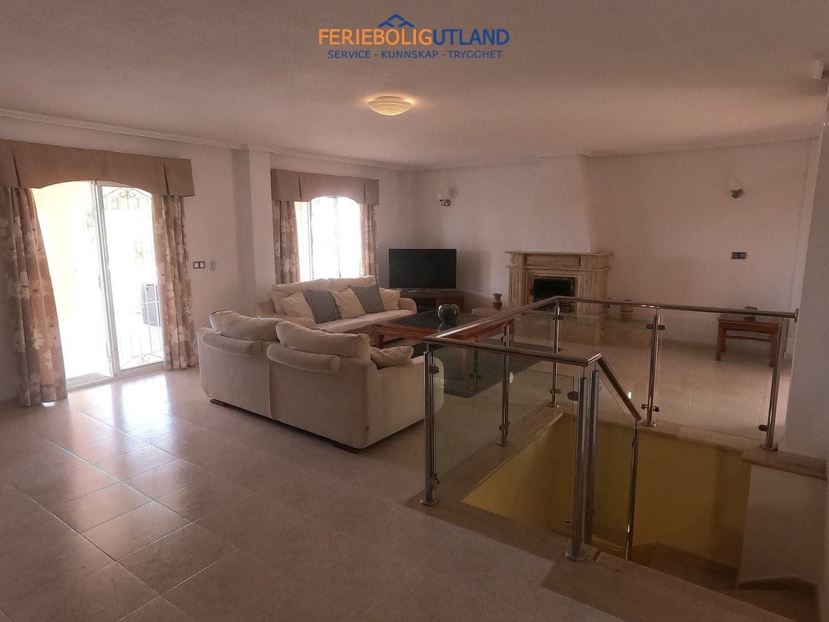5 Zimmer Villa zu verkaufen in Algorfa mit Pool Garage - 780.000 € (Ref: 10012566)