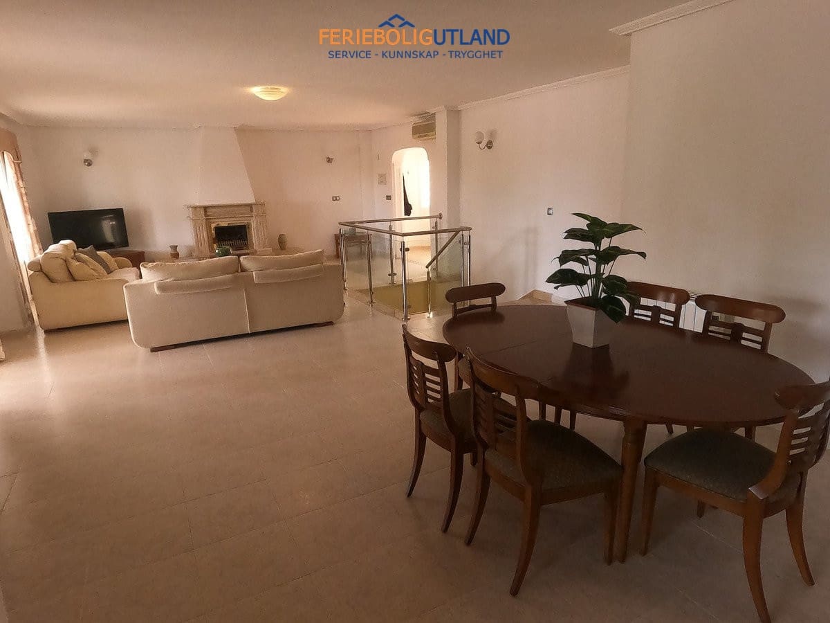 5 Zimmer Villa zu verkaufen in Algorfa mit Pool Garage - 780.000 € (Ref: 10012566)