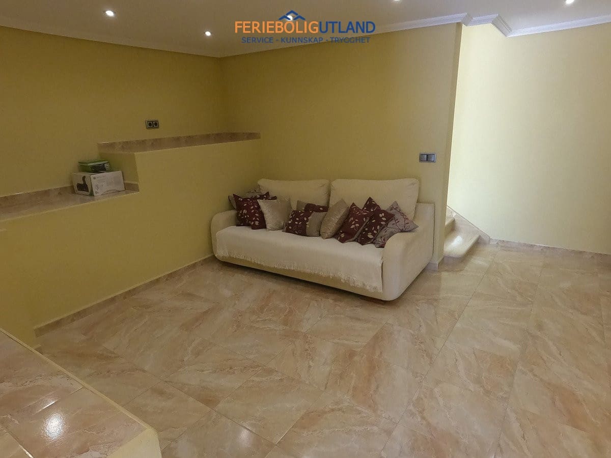 5 Zimmer Villa zu verkaufen in Algorfa mit Pool Garage - 780.000 € (Ref: 10012566)