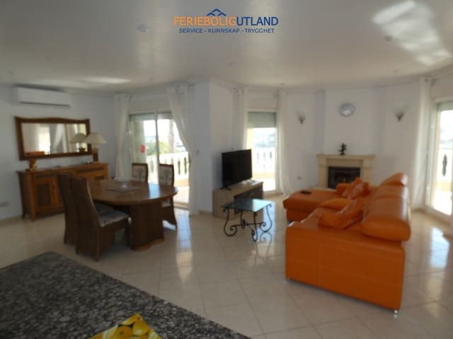 4 bedroom Villa for sale in Ciudad Quesada, Rojales with pool garage - € 649,000 (Ref: 10012568)
