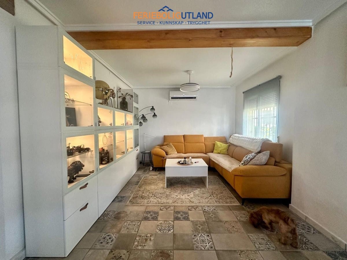 3 sovrum Villa till salu i Algorfa med pool garage - 296 000 € (Ref: 10012569)