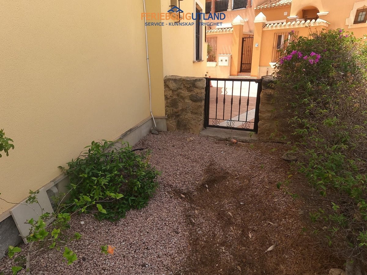 2 bedroom Apartment for sale in Algorfa with pool garage - € 184,995 (Ref: 10012570)