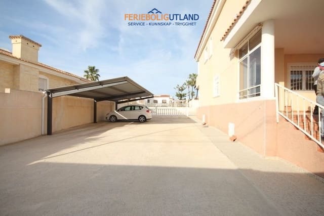 5 soveværelse Villa til salg i Aguas Nuevas, Torrevieja med swimmingpool - € 620.000 (Ref: 10019532)
