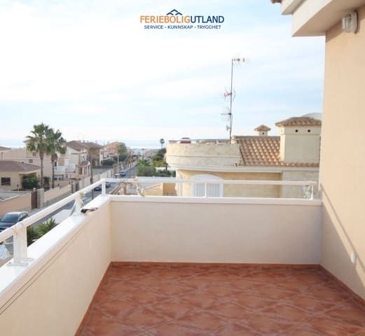 5 soveværelse Villa til salg i Aguas Nuevas, Torrevieja med swimmingpool - € 620.000 (Ref: 10019532)
