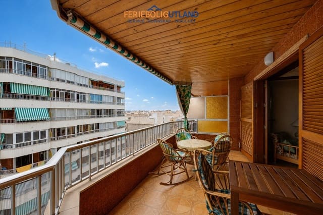 Apartamento de 3 habitaciones en Playa del Acequión, Torrevieja en venta con piscina - 256.000 € (Ref: 10019705)