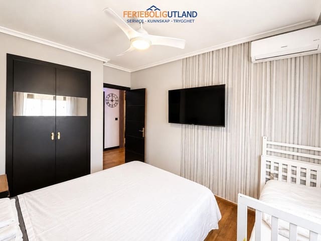 3 Zimmer Bungalow zu verkaufen in Aguas Nuevas, Torrevieja mit Pool - 195.000 € (Ref: 10021515)