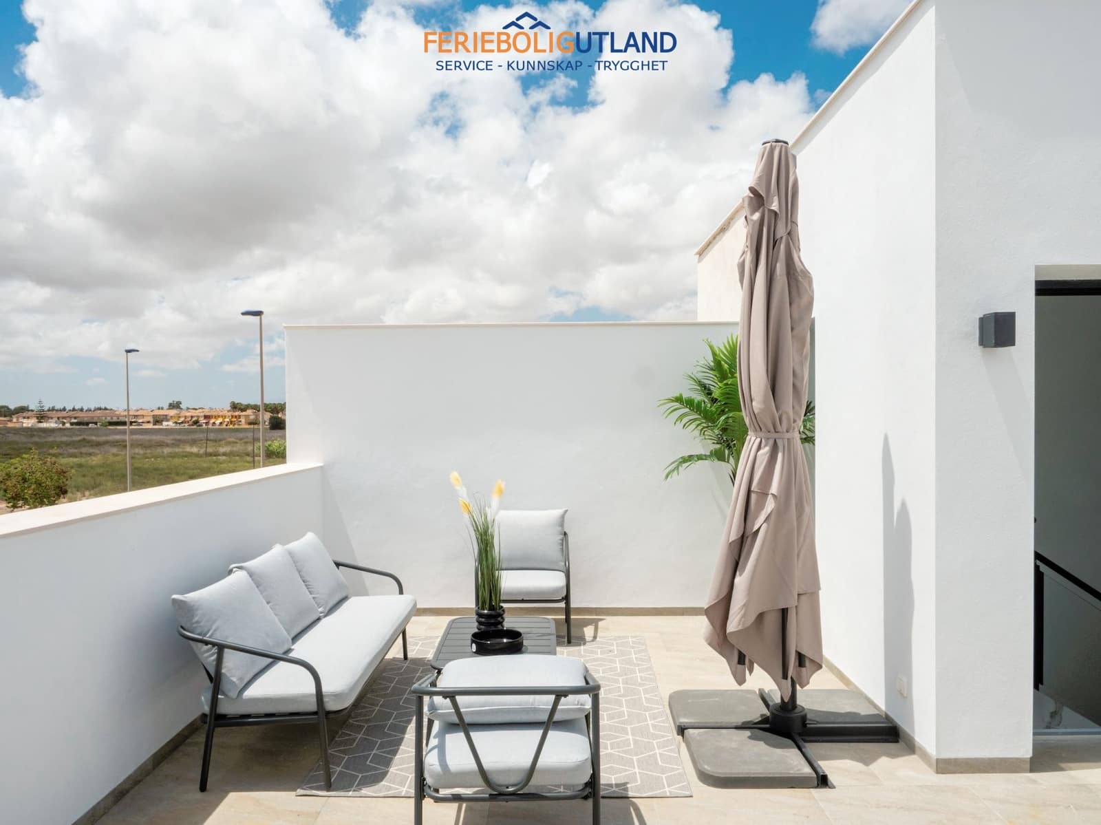 3 slaapkamer Villa te koop in San Pedro del Pinatar met zwembad garage - € 489.000 (Ref: 10023362)