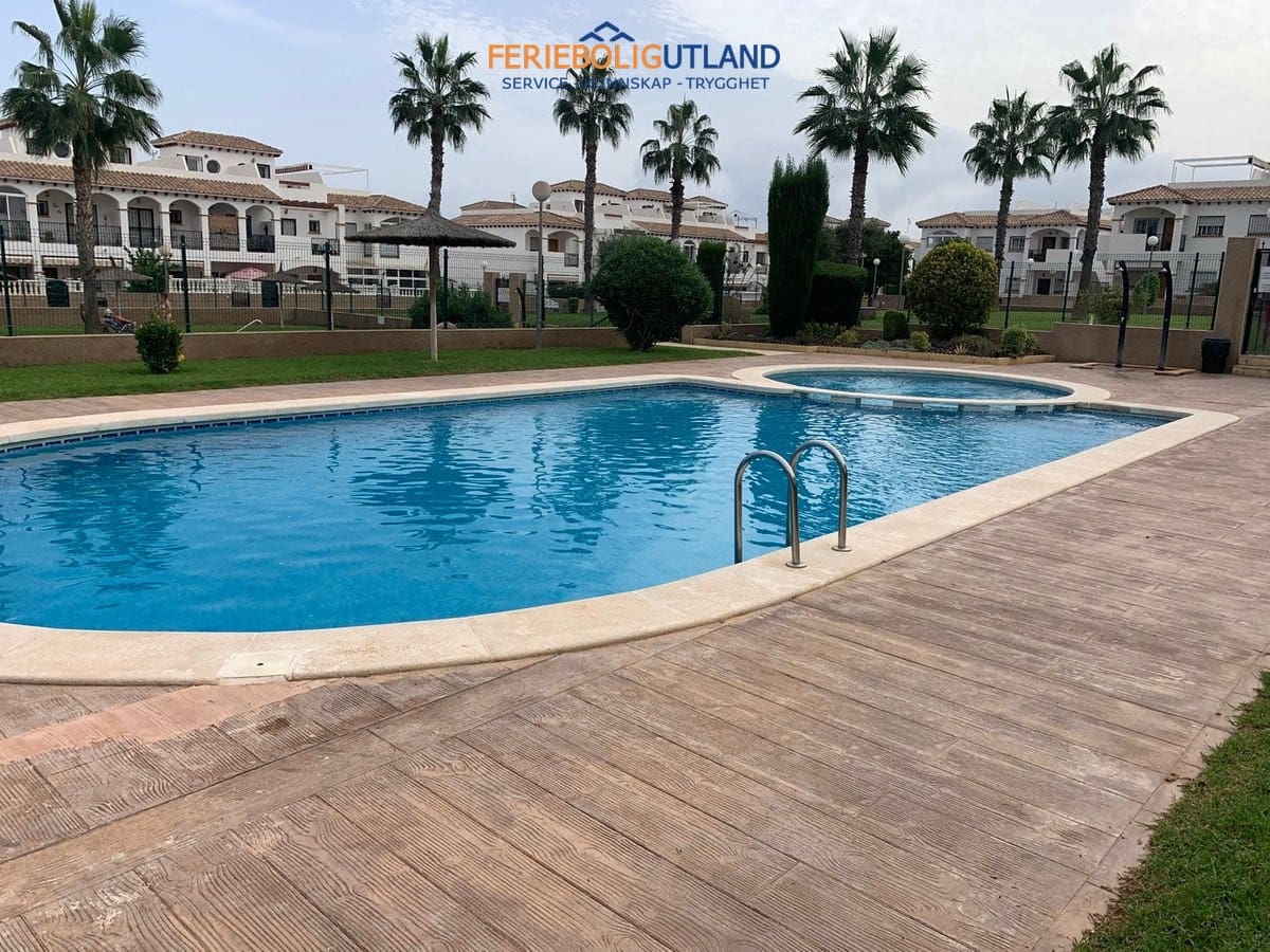 2 slaapkamer Huis te koop in Orihuela Costa met zwembad garage - € 199.950 (Ref: 10029525)