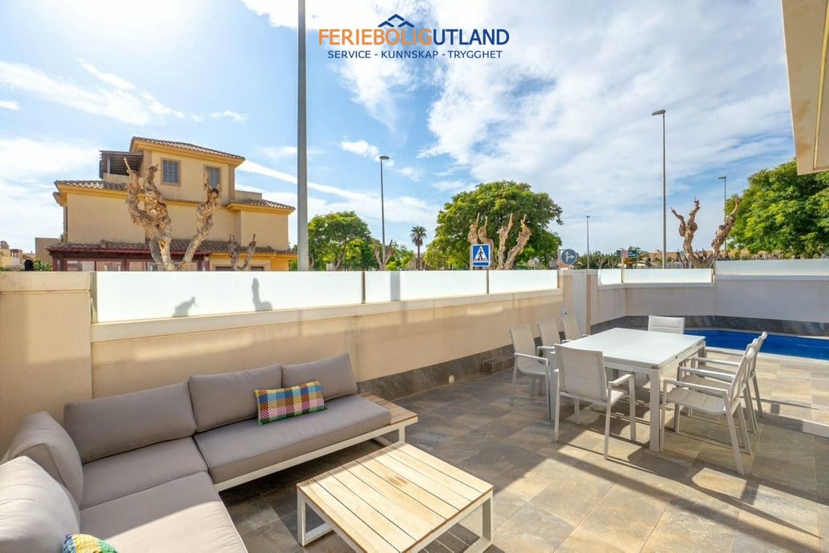 3 soverom Villa til salgs i Pilar de la Horadada med svømmebasseng garasje - € 424 950 (Ref: 10029528)