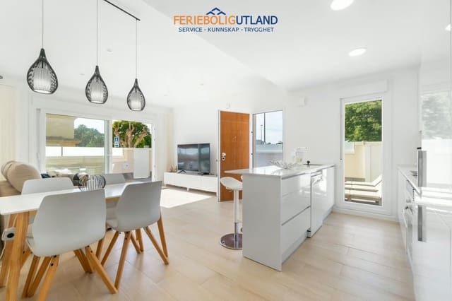 3 soverom Villa til salgs i Pilar de la Horadada ciudad, Pilar de la Horadada med svømmebasseng garasje - € 424 950 (Ref: 10029528)