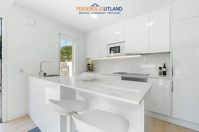3 soverom Villa til salgs i Pilar de la Horadada ciudad, Pilar de la Horadada med svømmebasseng garasje - € 424 950 (Ref: 10029528)