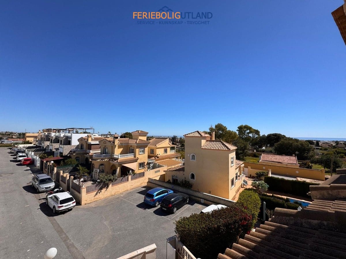 3 sovrum Hus till salu i Orihuela Costa med pool - 229 995 € (Ref: 10029588)