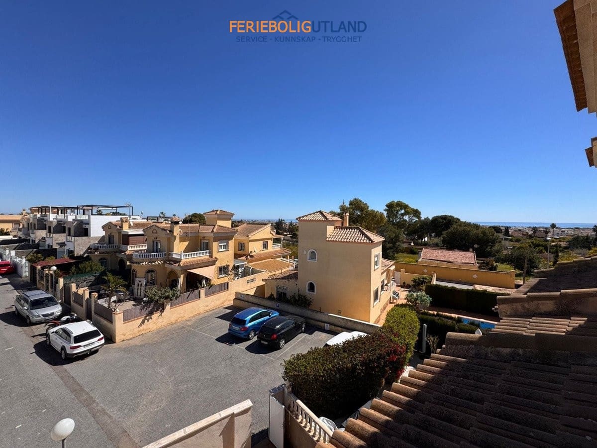 3 sovrum Hus till salu i Orihuela Costa med pool - 229 995 € (Ref: 10029588)