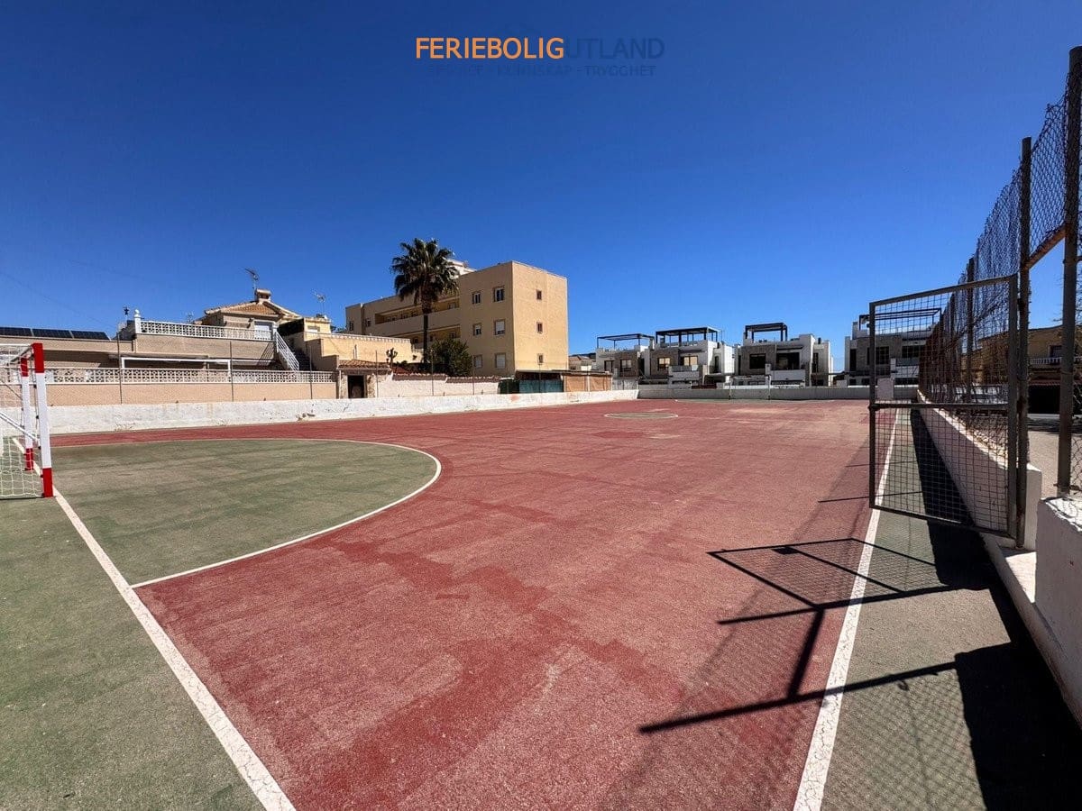 3 sovrum Hus till salu i Orihuela Costa med pool - 229 995 € (Ref: 10029588)