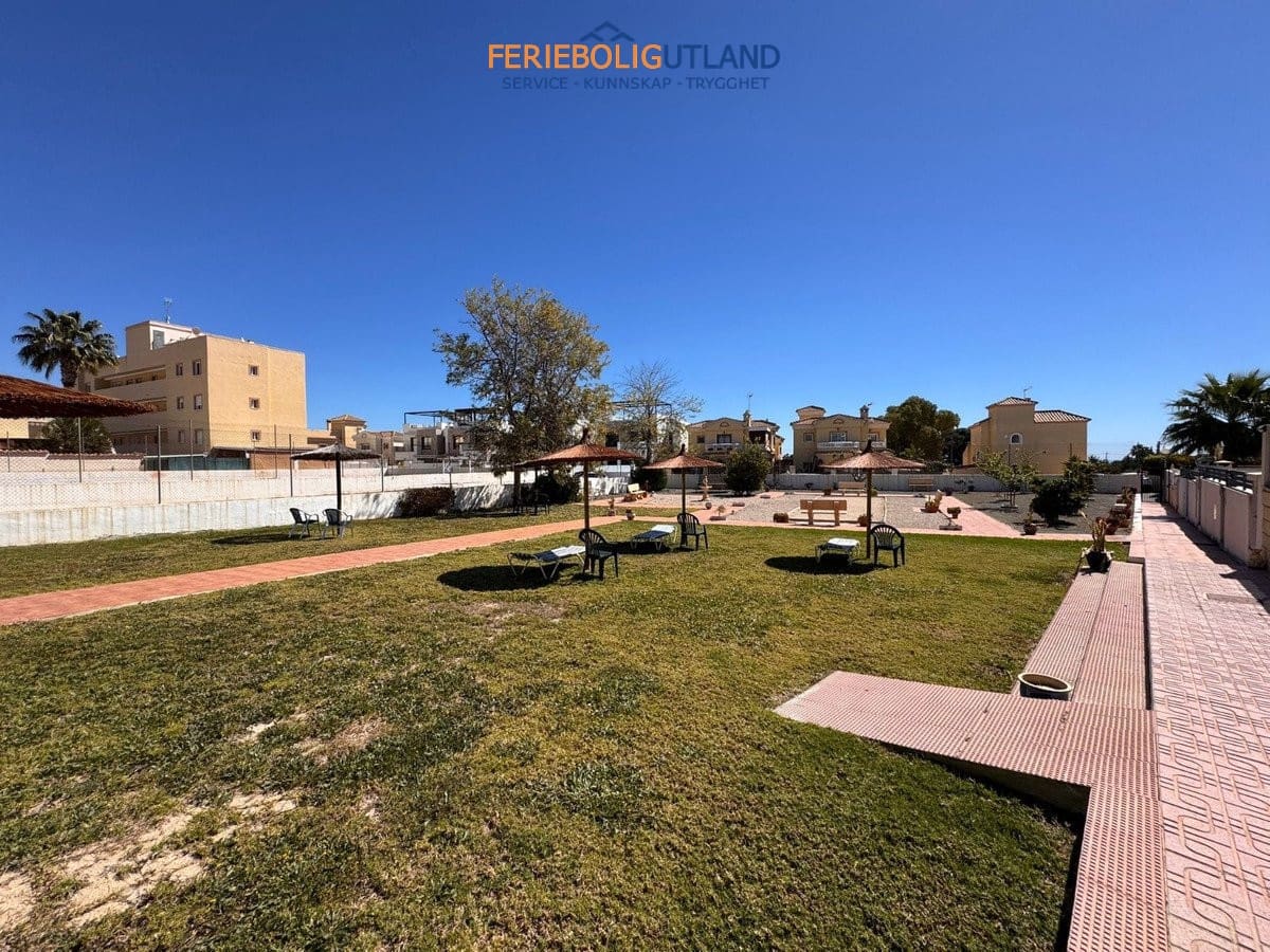 3 sovrum Hus till salu i Orihuela Costa med pool - 229 995 € (Ref: 10029588)