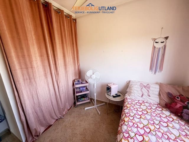 3 sypialnia Willa na sprzedaż w Villamartin, Orihuela z basenem garażem - 220 000 € (Ref: 10029590)