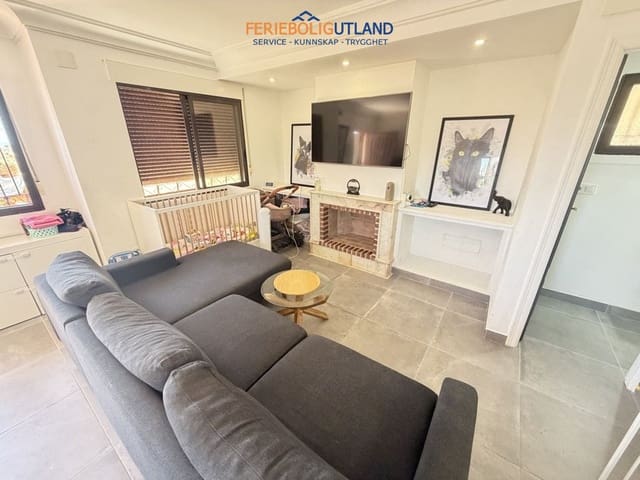 3 sypialnia Willa na sprzedaż w Villamartin, Orihuela z basenem garażem - 220 000 € (Ref: 10029590)